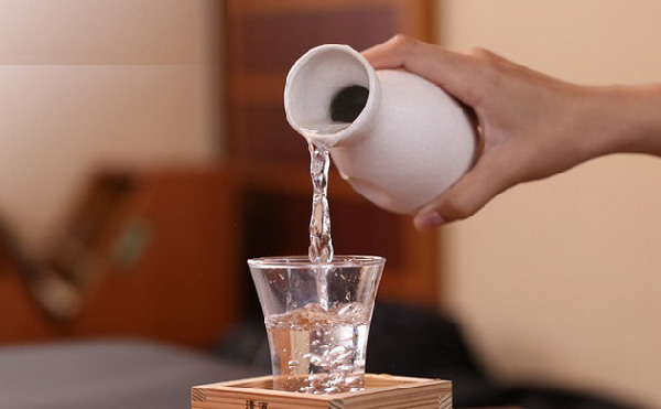 rượu Đỗ Khang xanh chất lượng