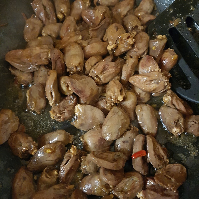 Tim bồ câu xào cải thìa