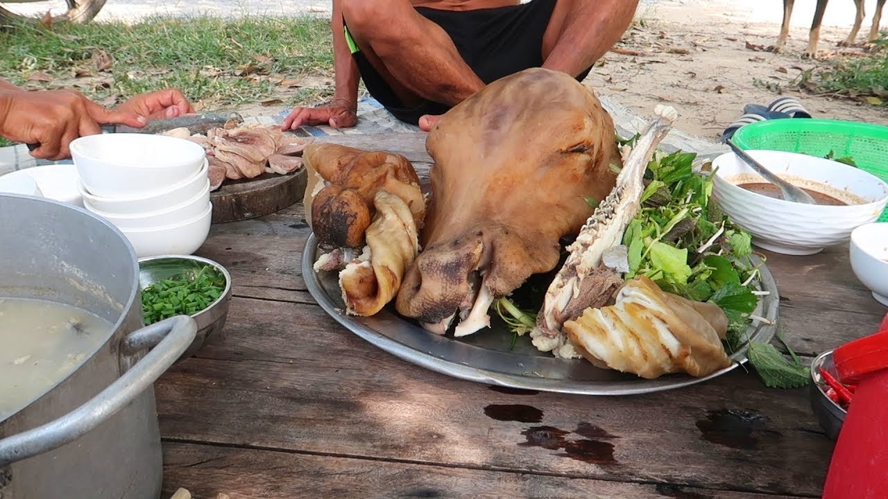 Vì sao nên mua thịt đầu bò? Vì sao nên mua thịt đầu bò?