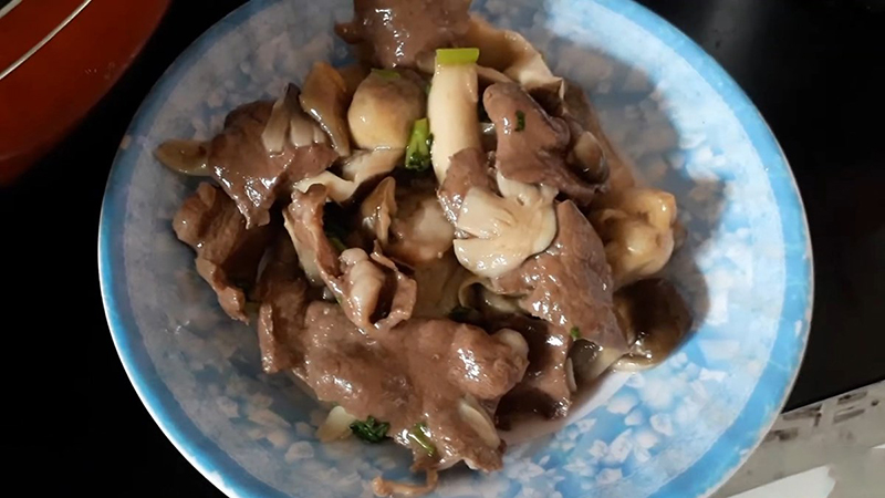 Tim bò xào nấm