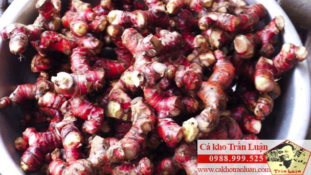 chuẩn bị nguyên liệu kho cá làng vũ đại