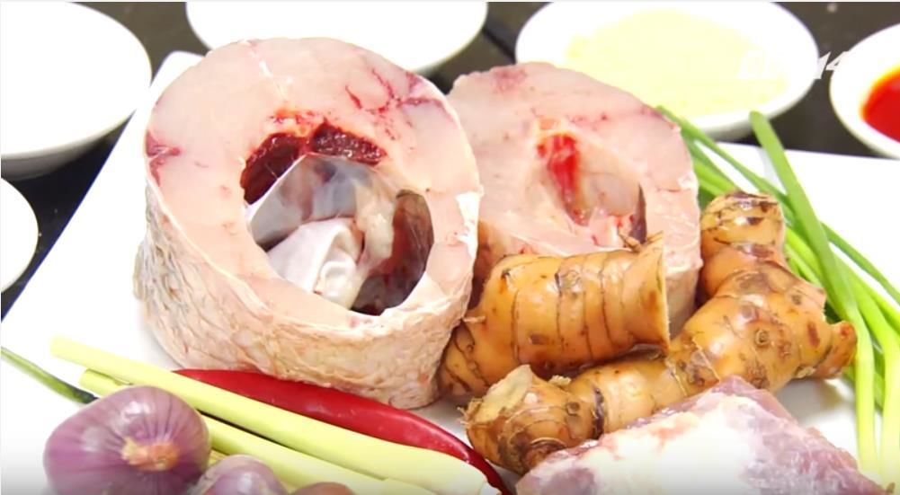 cá kho riềng bằng nồi áp suất